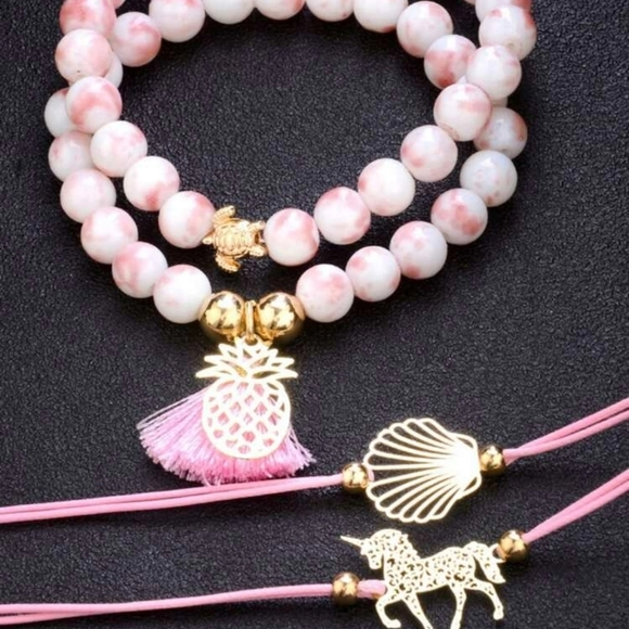 Cute Bracelet Set - Picture 3 of 6